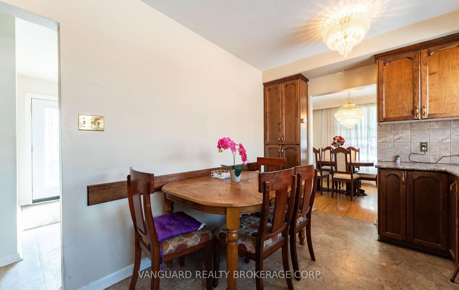 182 Dixon Road thumbnail 18