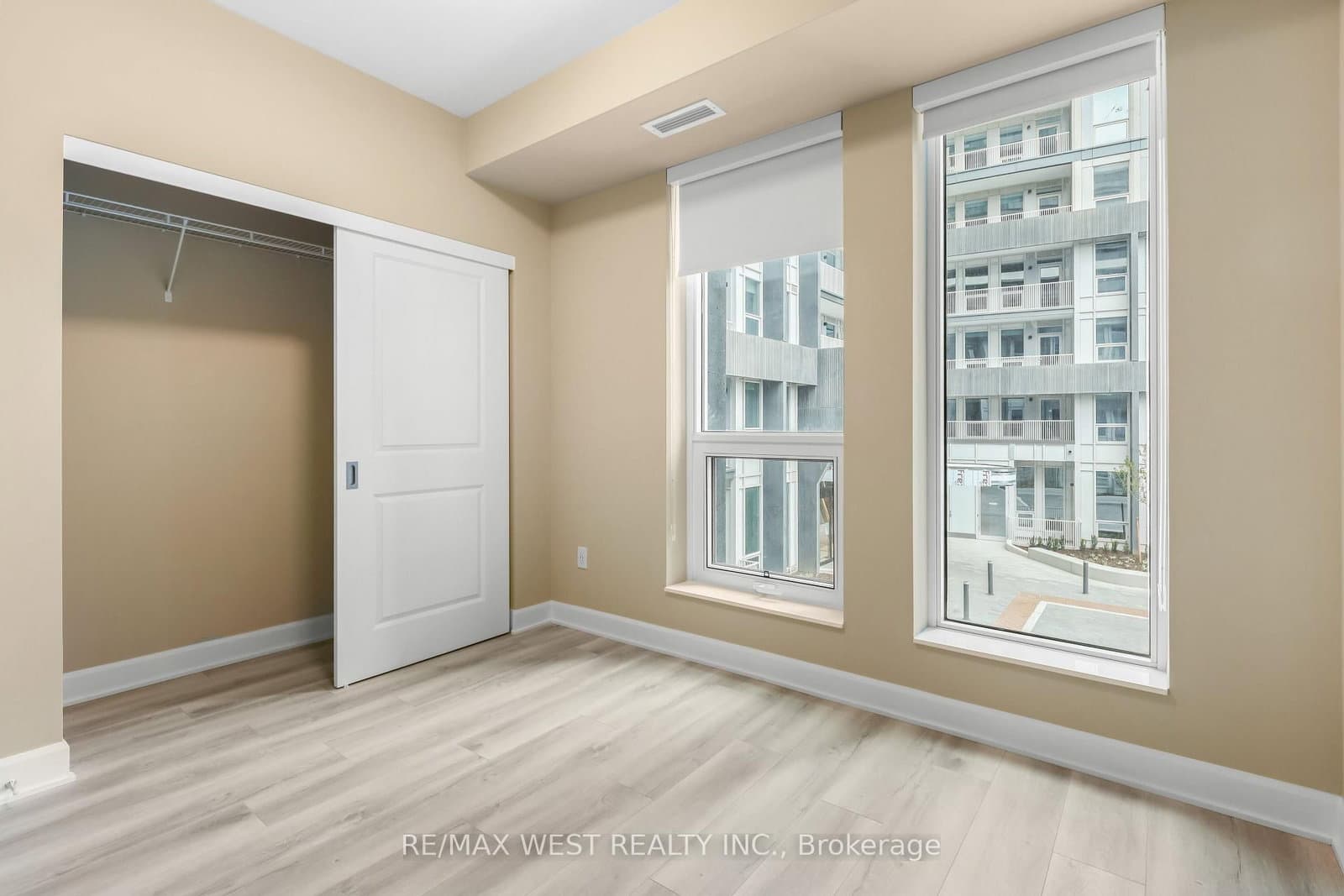 3240 William Coltson Avenue, Unit 205 thumbnail 13