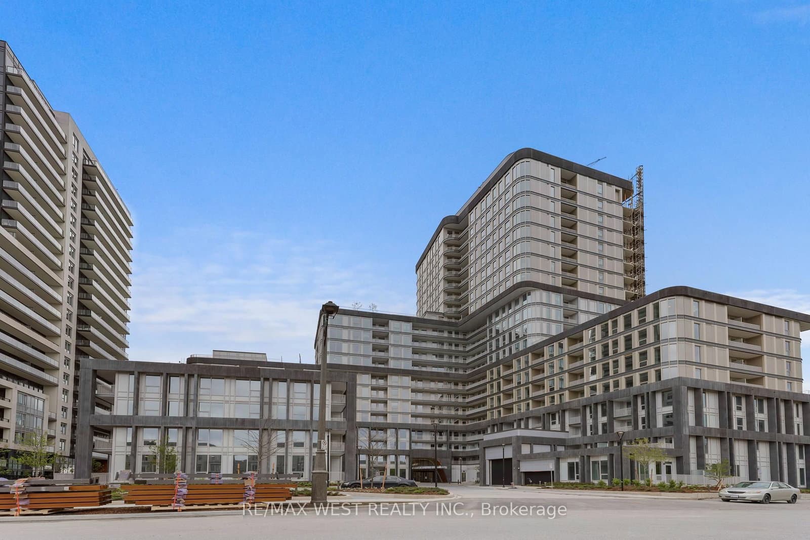 3240 William Coltson Avenue, Unit 205 thumbnail 2