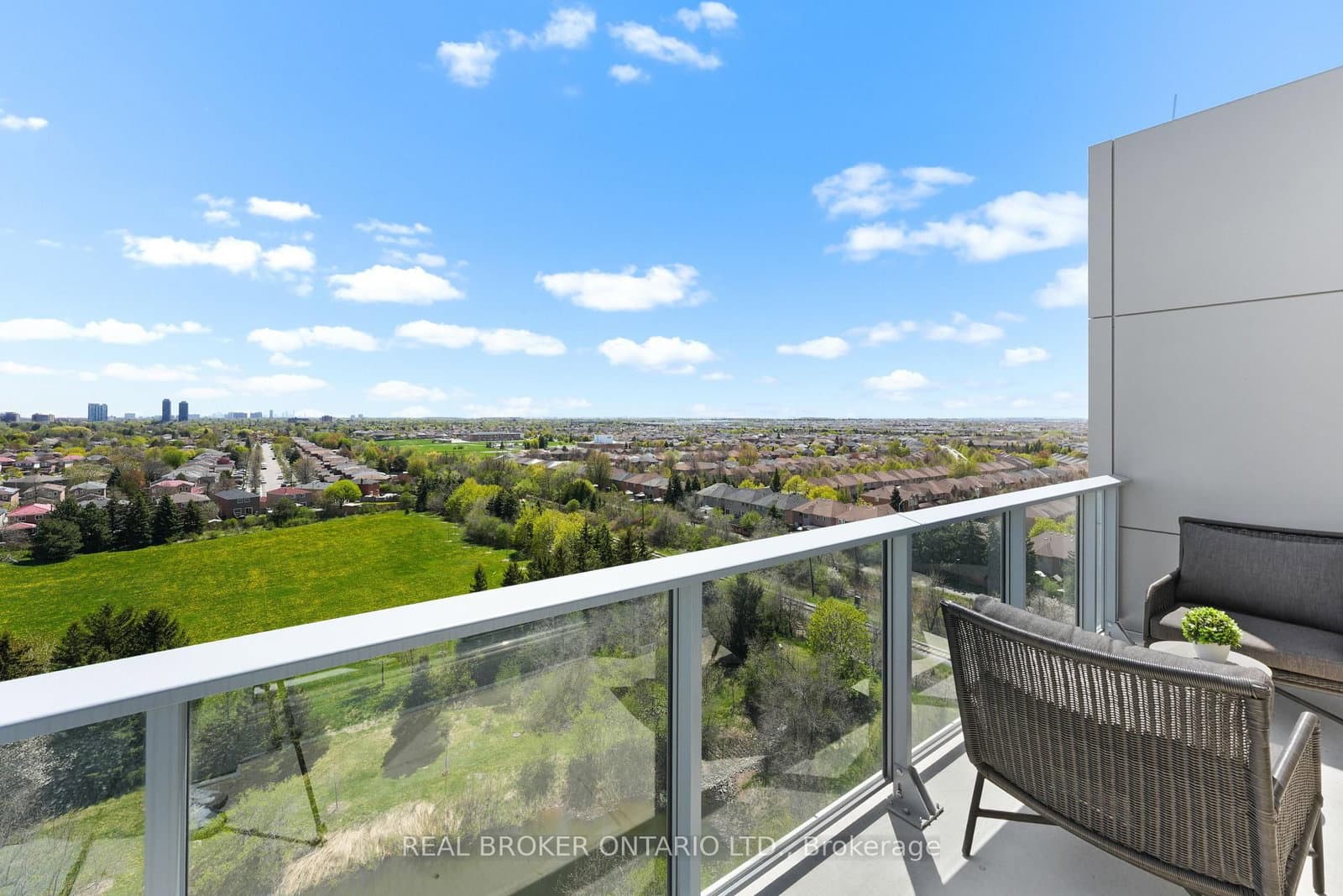 100 Manett Crescent, Unit 209 thumbnail 16