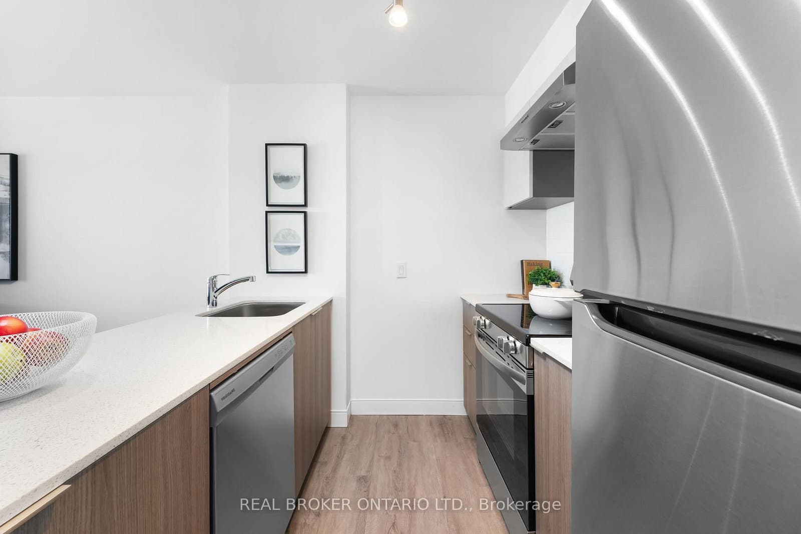 100 Manett Crescent, Unit 415 thumbnail 13