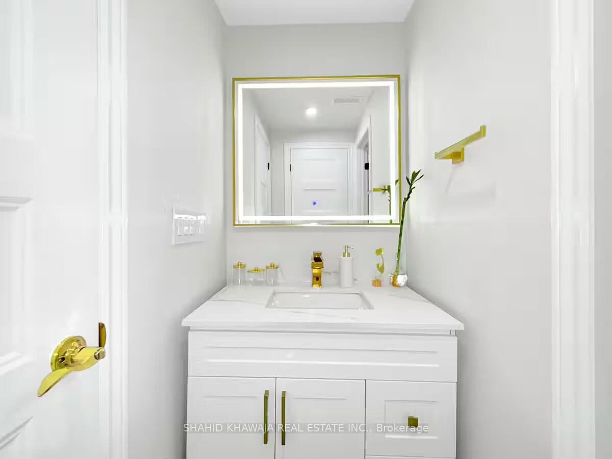 1328 Aymond Crescent, Unit bsmt thumbnail 32
