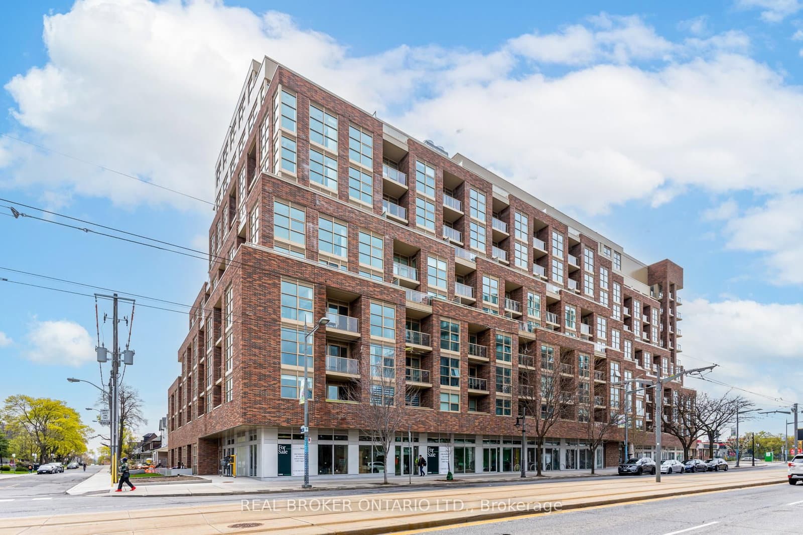 1787 St Clair Avenue W, Unit 1105 thumbnail 13