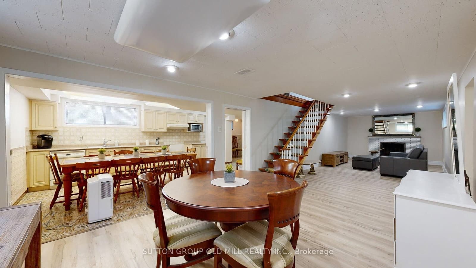 9 Westmount Park Road thumbnail 25