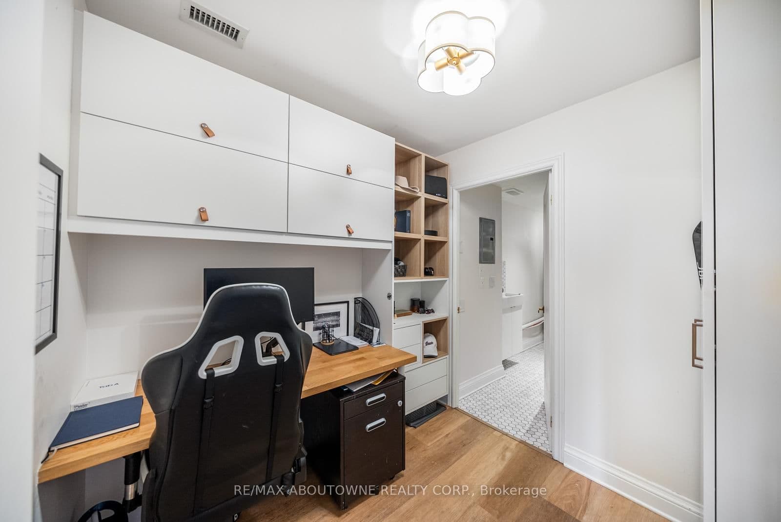 50 Old Mill Road, Unit 703 thumbnail 30