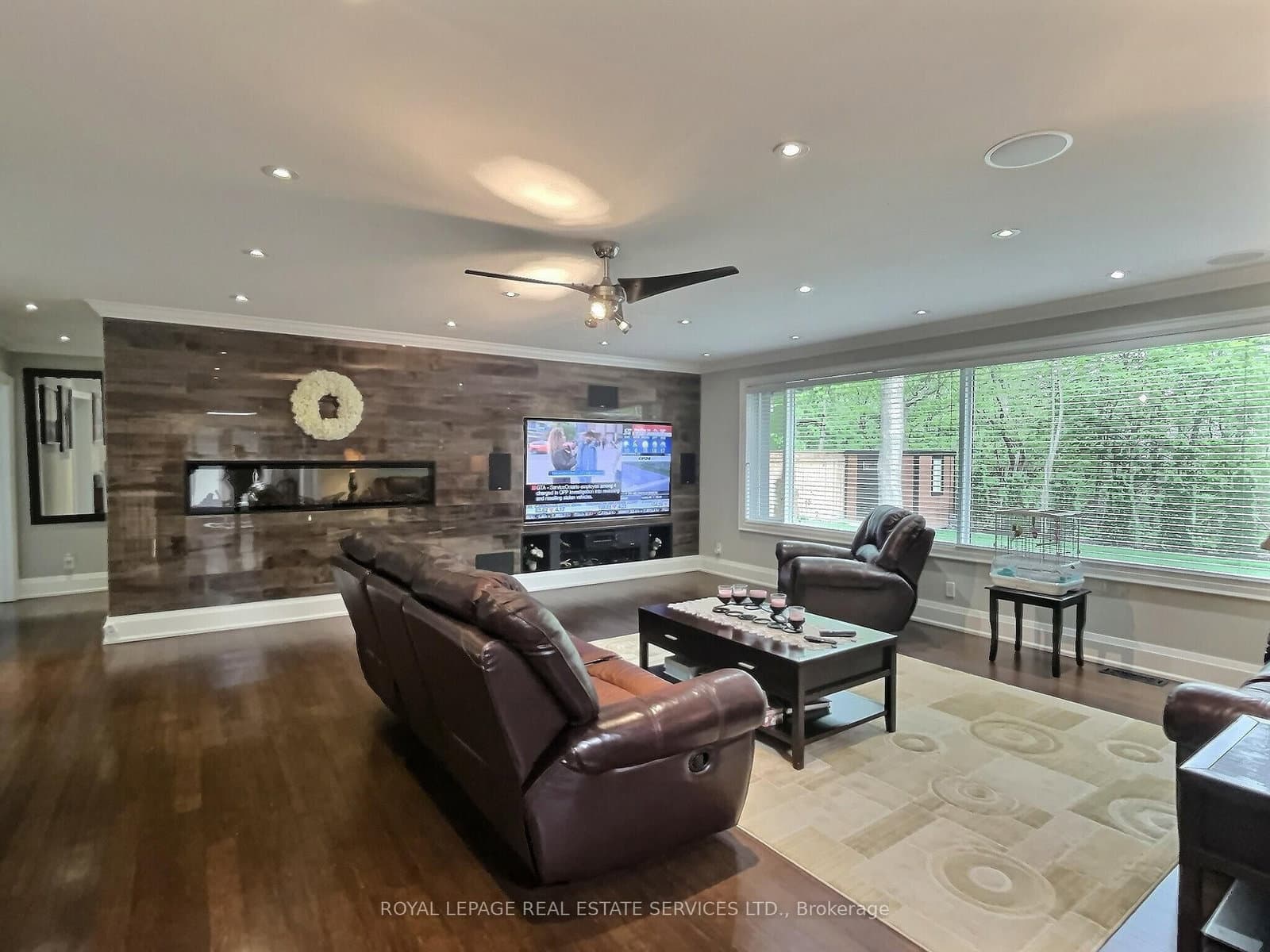 45 Greenbrook Drive thumbnail 4