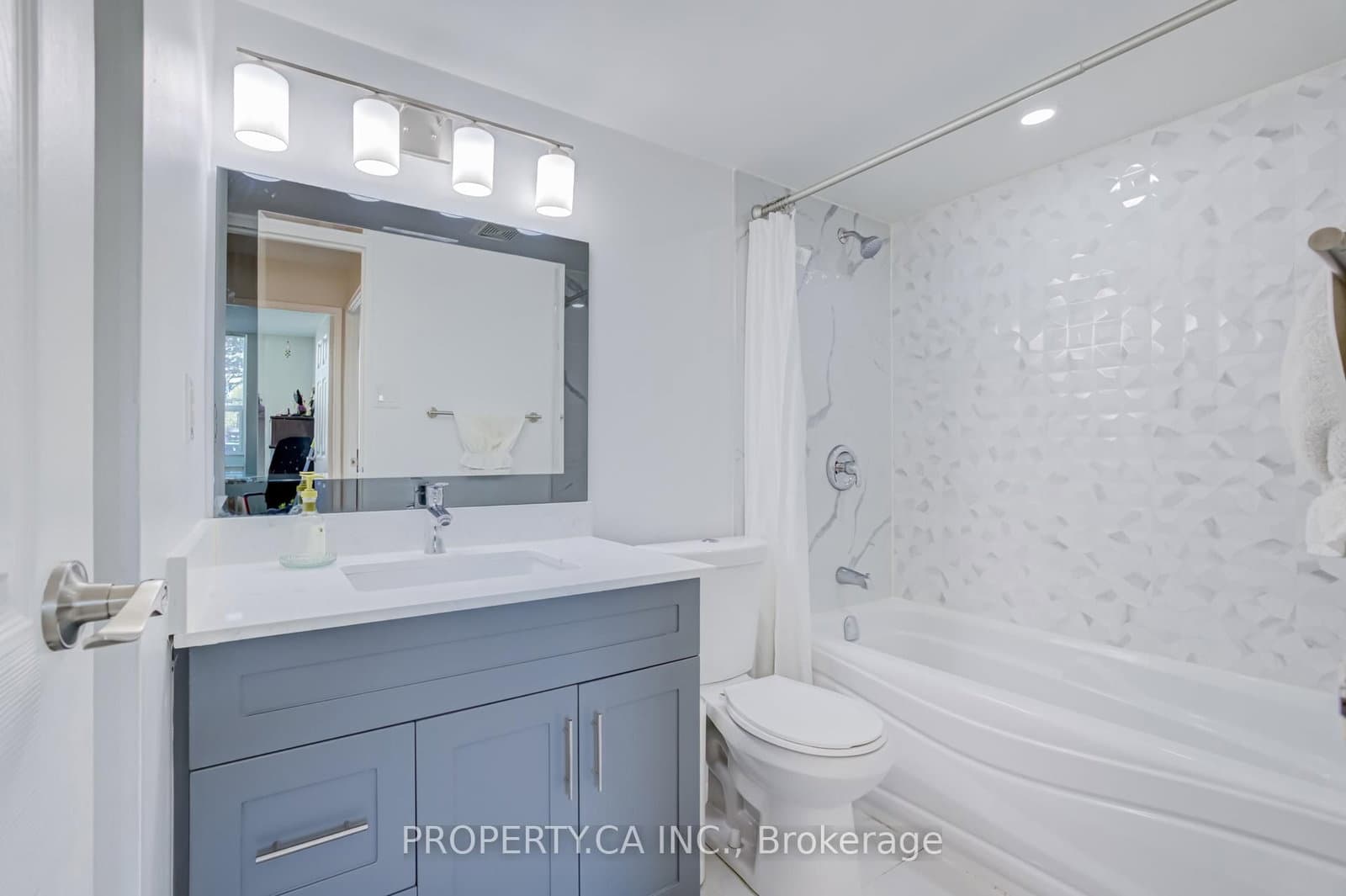 966 Inverhouse Drive, Unit 109 thumbnail 11