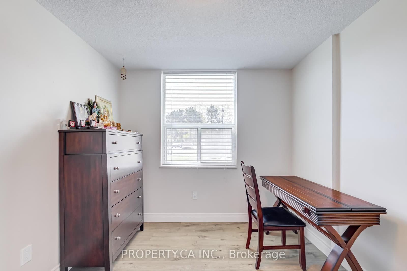 966 Inverhouse Drive, Unit 109 thumbnail 20