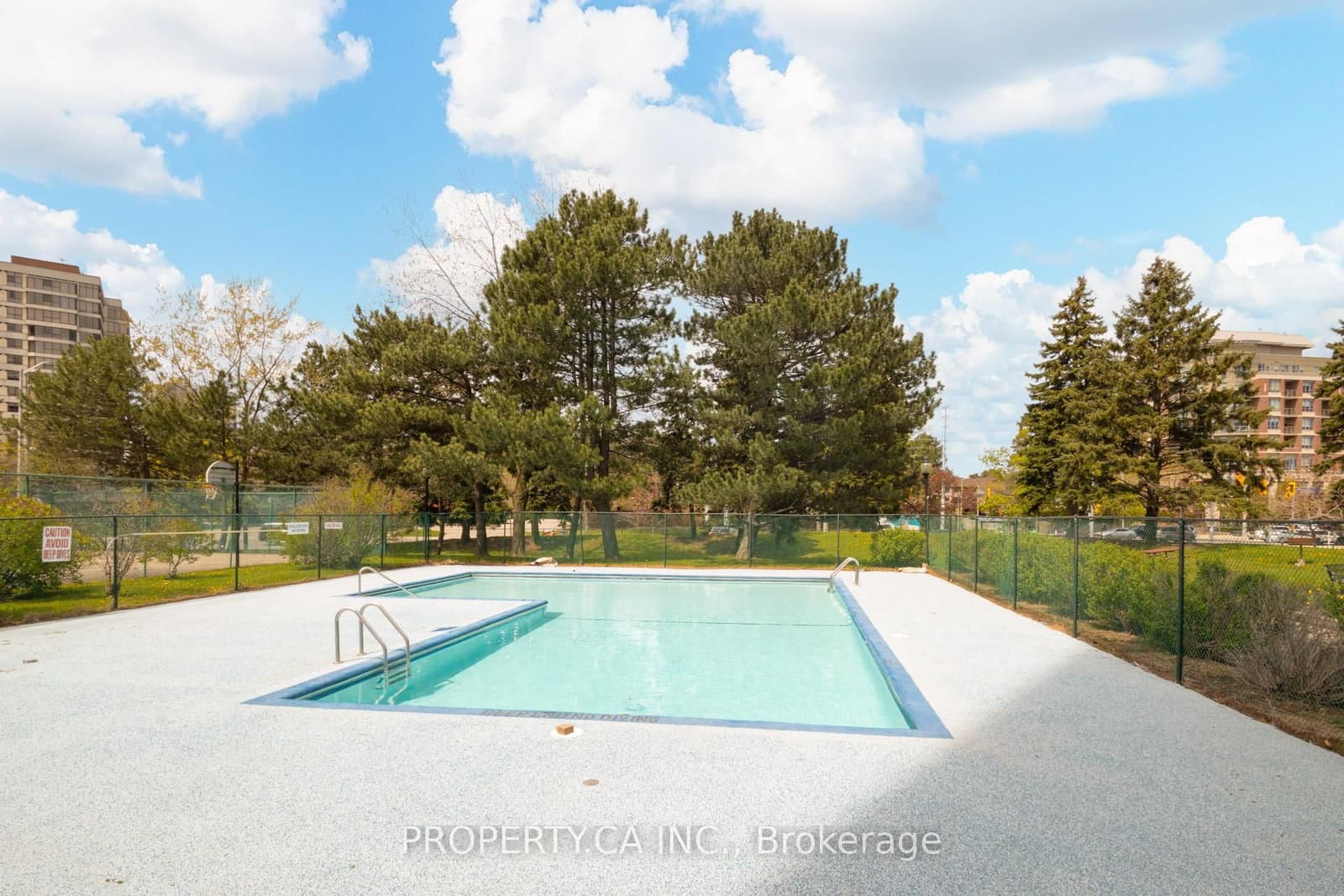 966 Inverhouse Drive, Unit 109 thumbnail 39