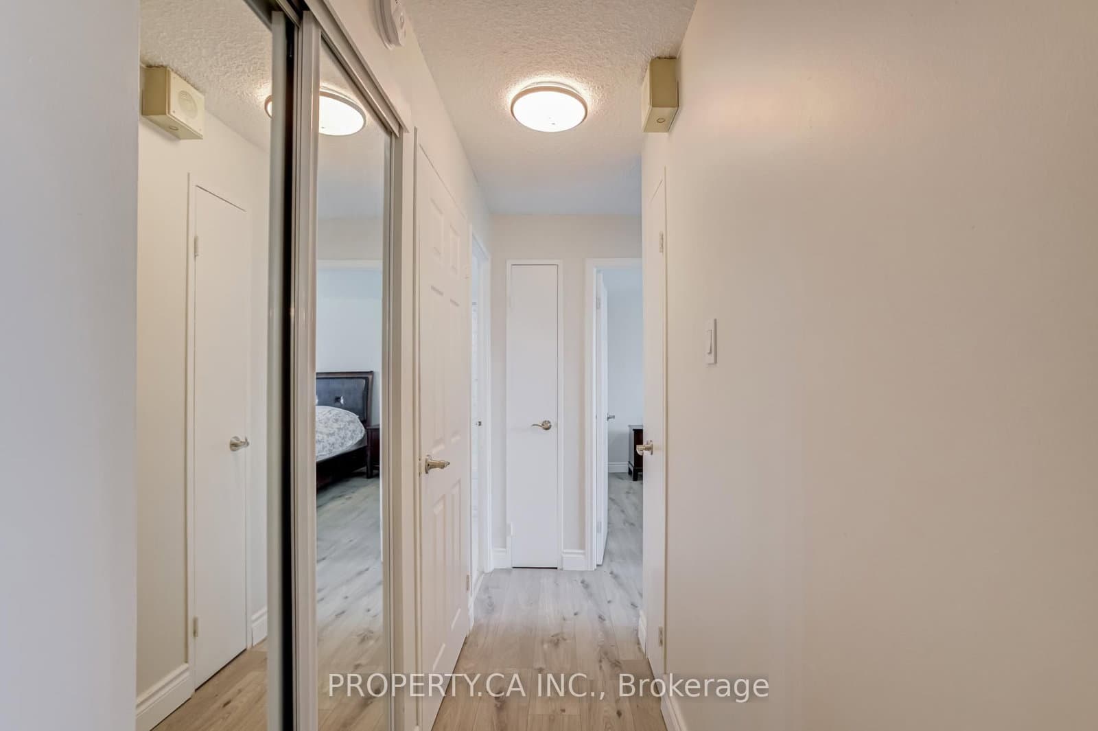 966 Inverhouse Drive, Unit 109 thumbnail 9