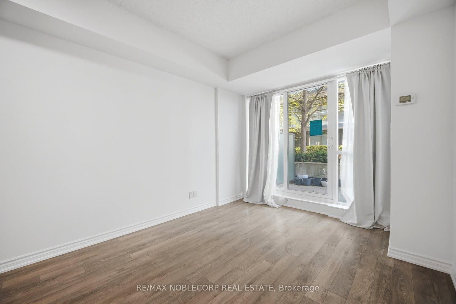 15 James Finlay Way, Unit 624 thumbnail 22