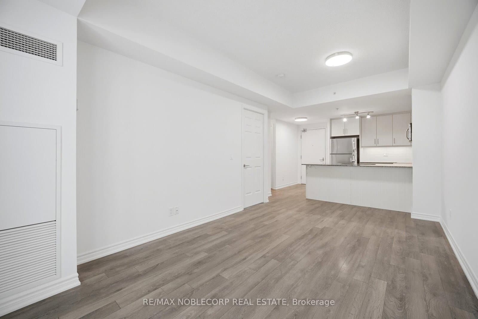 15 James Finlay Way, Unit 624 thumbnail 23