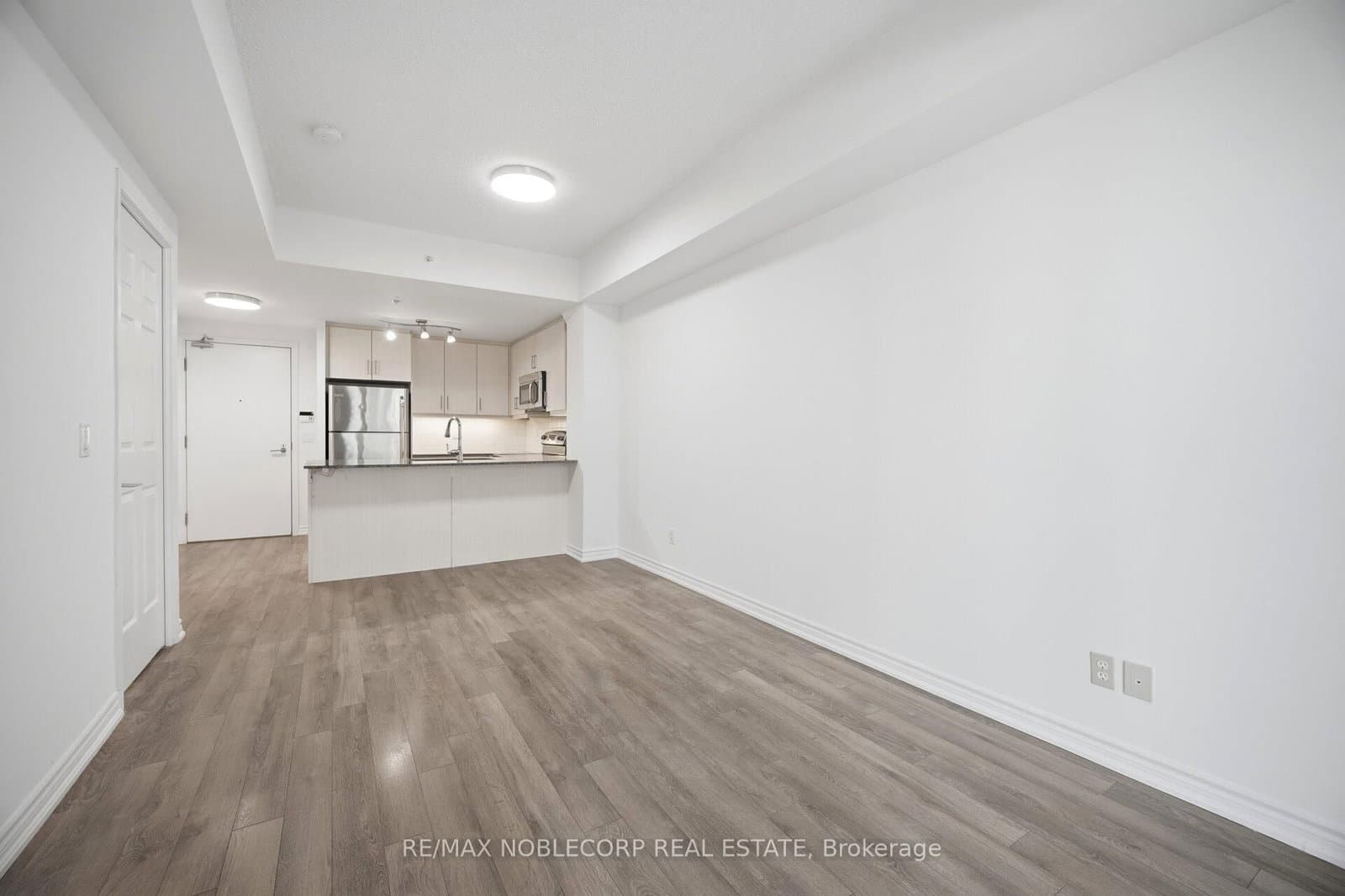 15 James Finlay Way, Unit 624 thumbnail 24