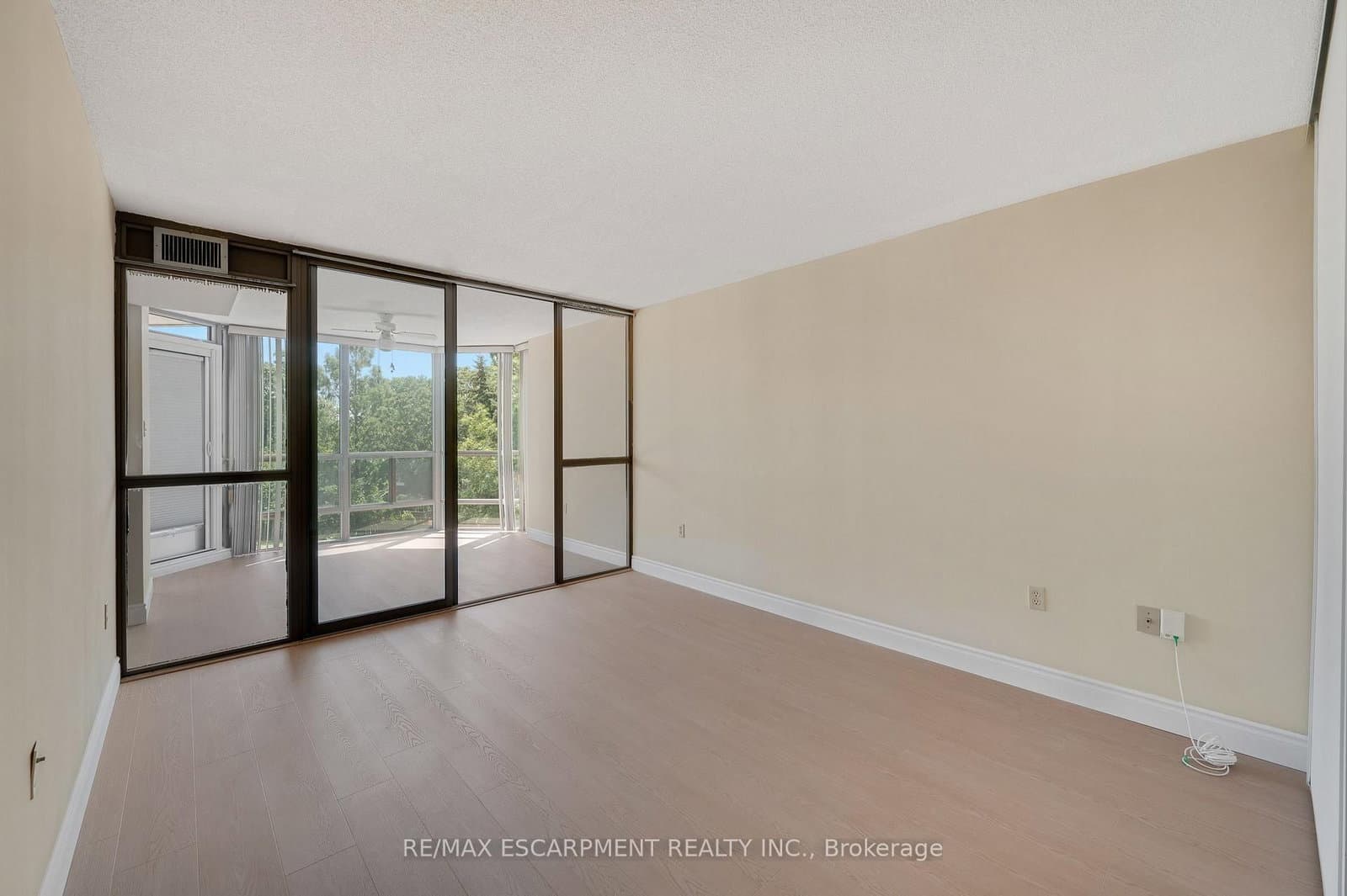 5070 Pinedale Avenue, Unit 302 thumbnail 11