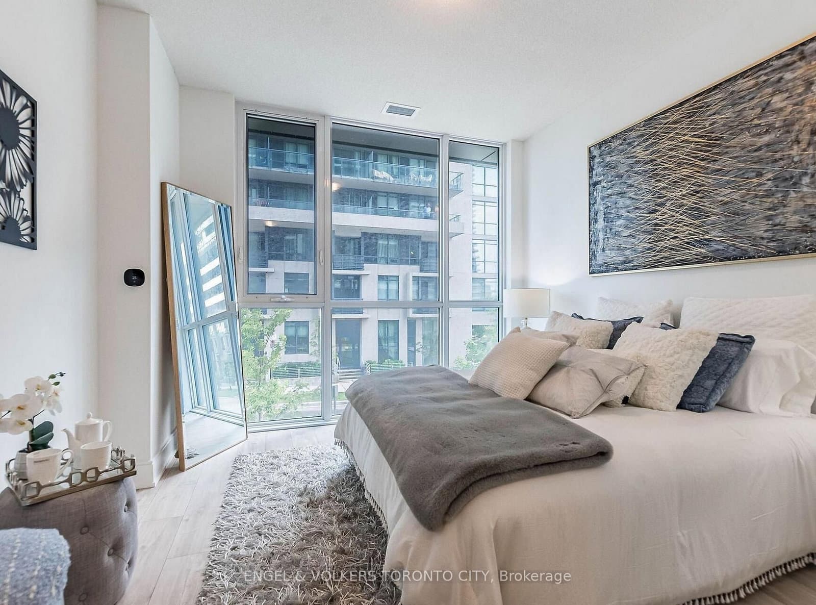 70 Annie Craig Drive, Unit TH104 thumbnail 13
