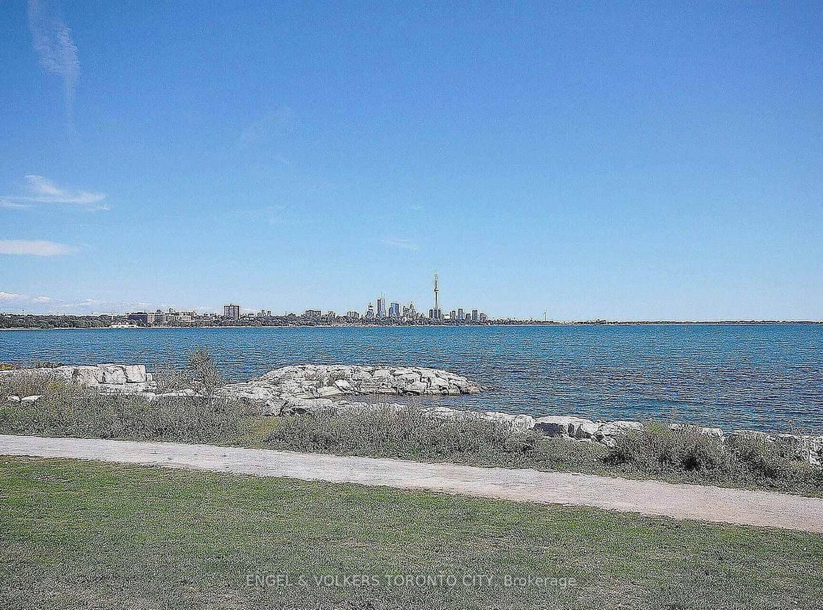 70 Annie Craig Drive, Unit TH104 thumbnail 21
