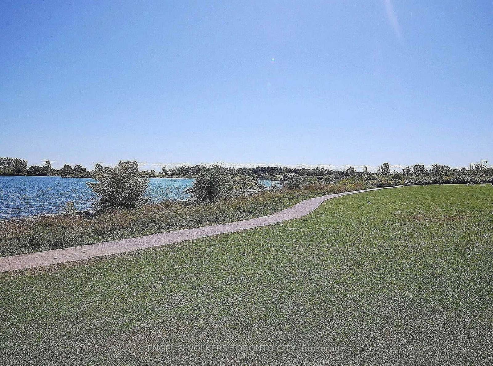 70 Annie Craig Drive, Unit TH104 thumbnail 22