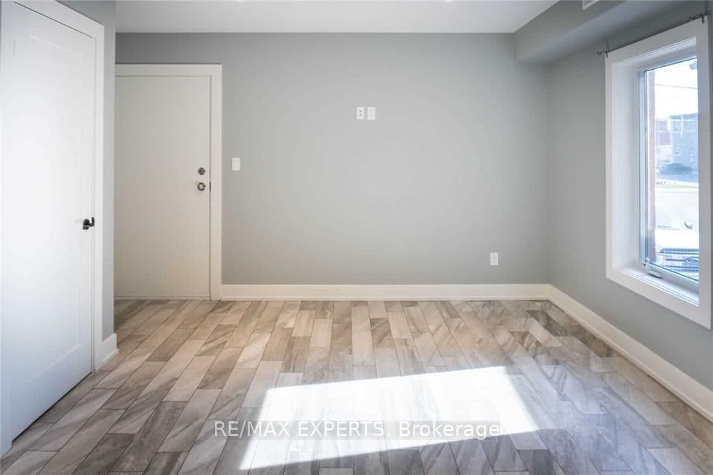 2 Hyde Avenue, Unit Upper thumbnail 5