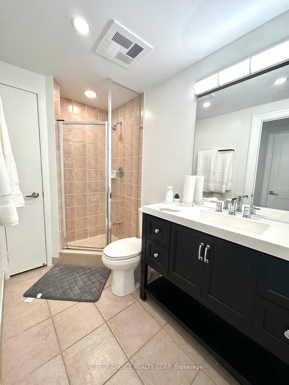2067 Lake Shore Boulevard W, Unit 203 thumbnail 12