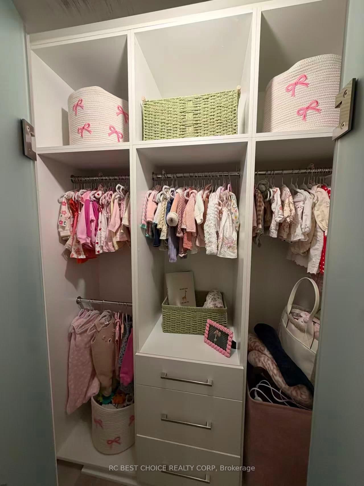 2067 Lake Shore Boulevard W, Unit 203 thumbnail 8