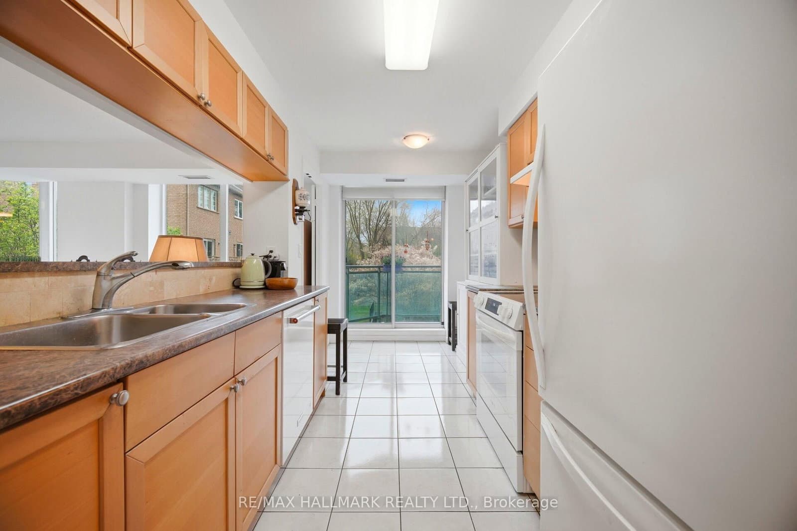 190 Manitoba Street, Unit 209 thumbnail 13
