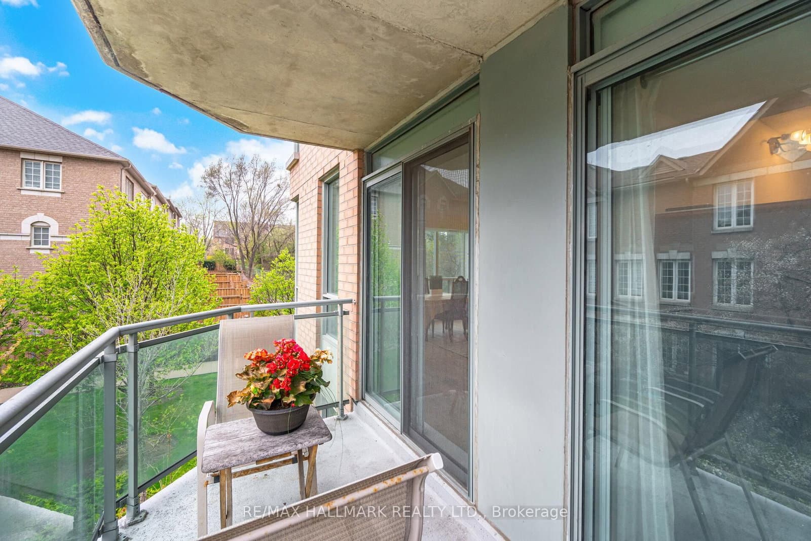 190 Manitoba Street, Unit 209 thumbnail 25