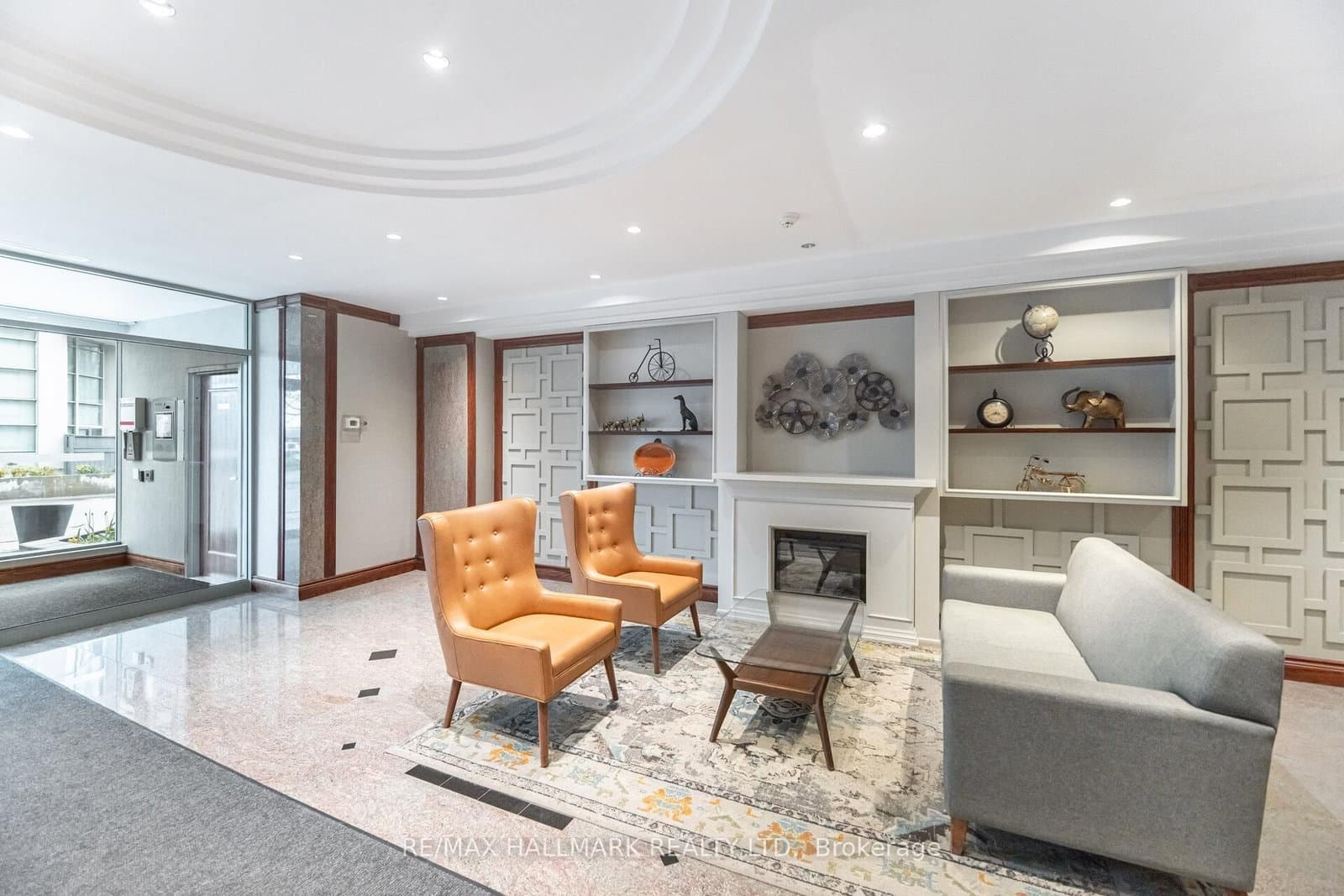 190 Manitoba Street, Unit 209 thumbnail 3