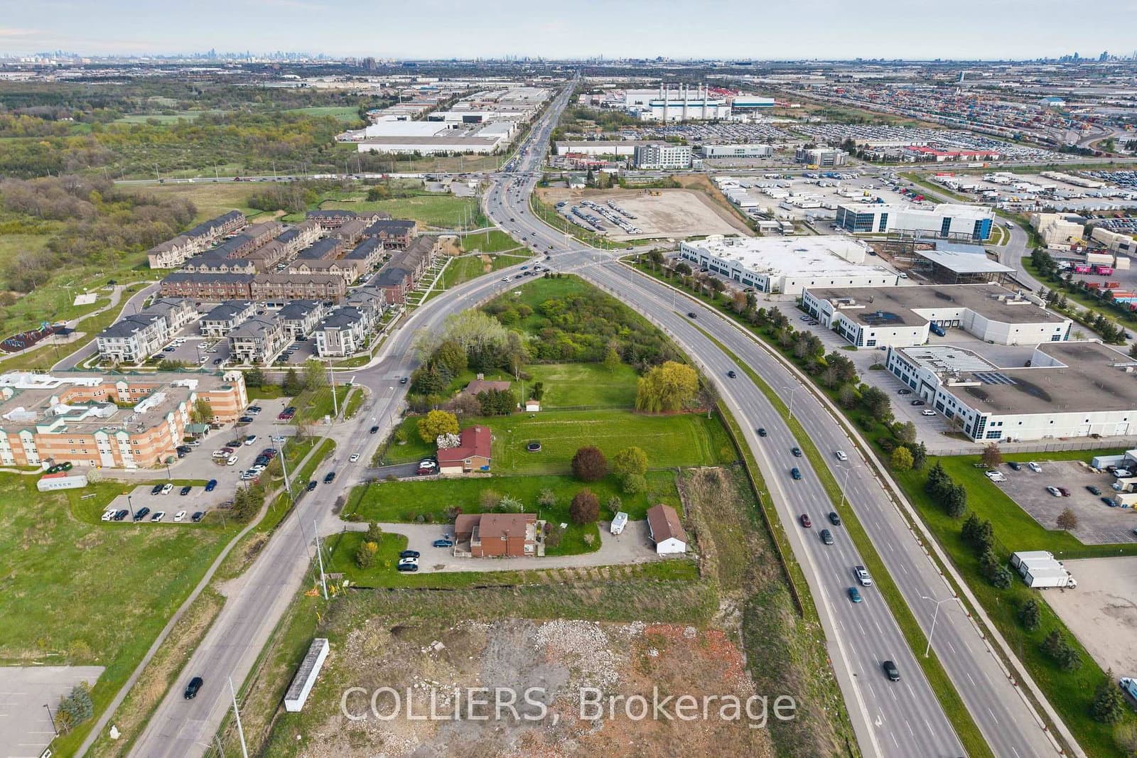 9186 Goreway Drive thumbnail 4