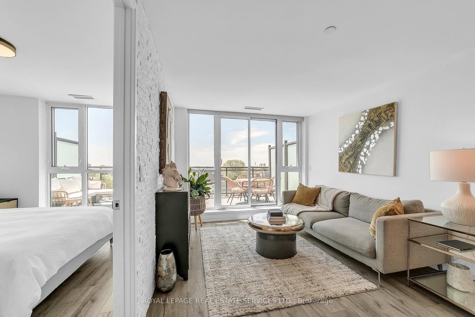16 Mcadam Avenue, Unit 408 thumbnail 8