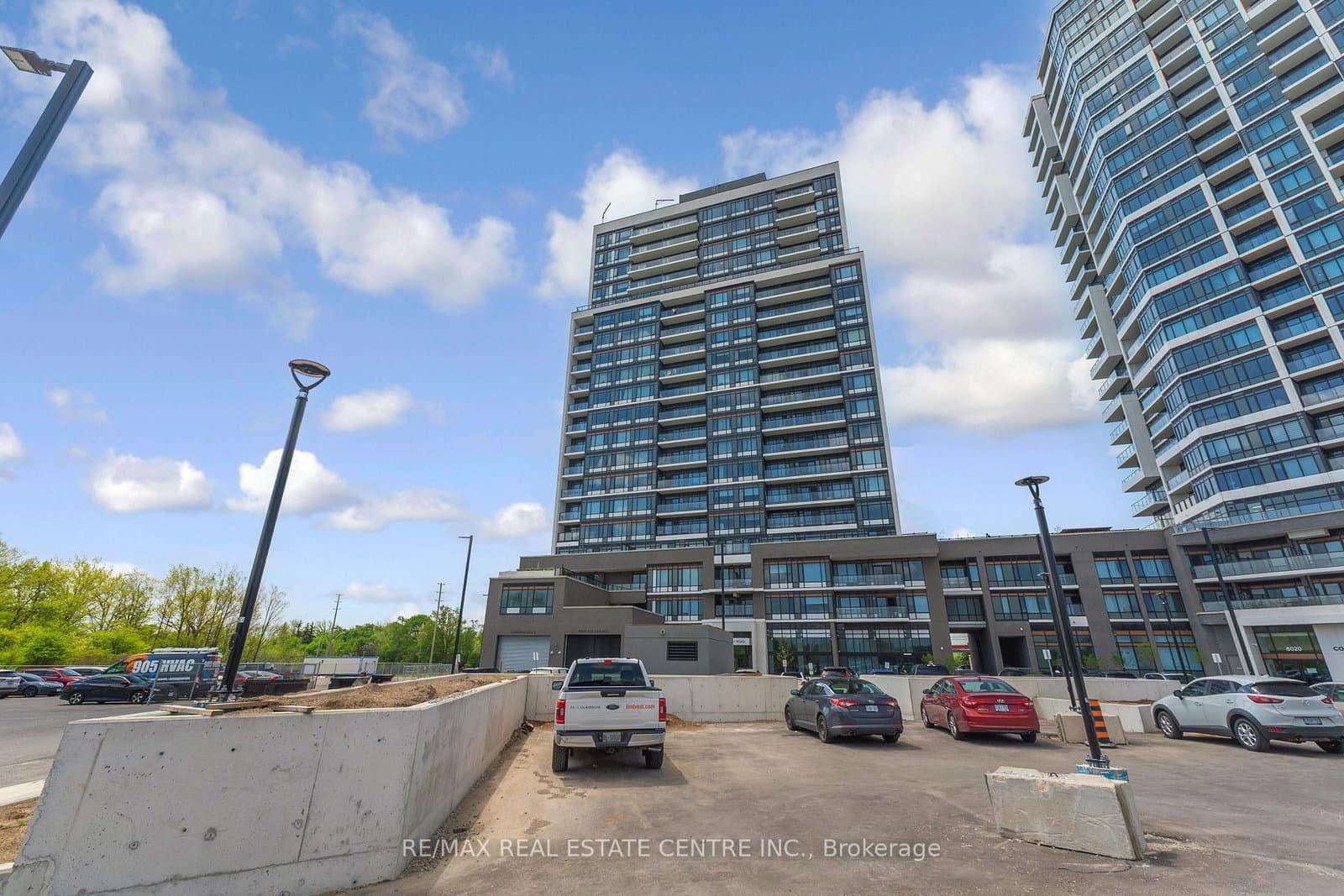 #1402 - 8010 Derry Road