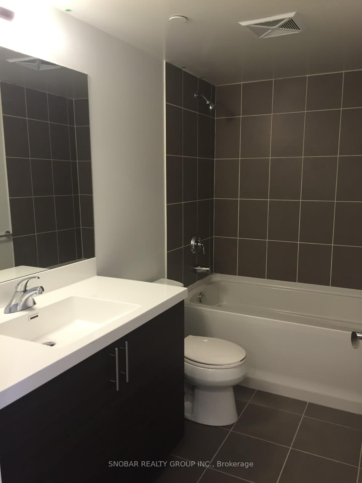 830 Lawrence Avenue, Unit 423 thumbnail 10