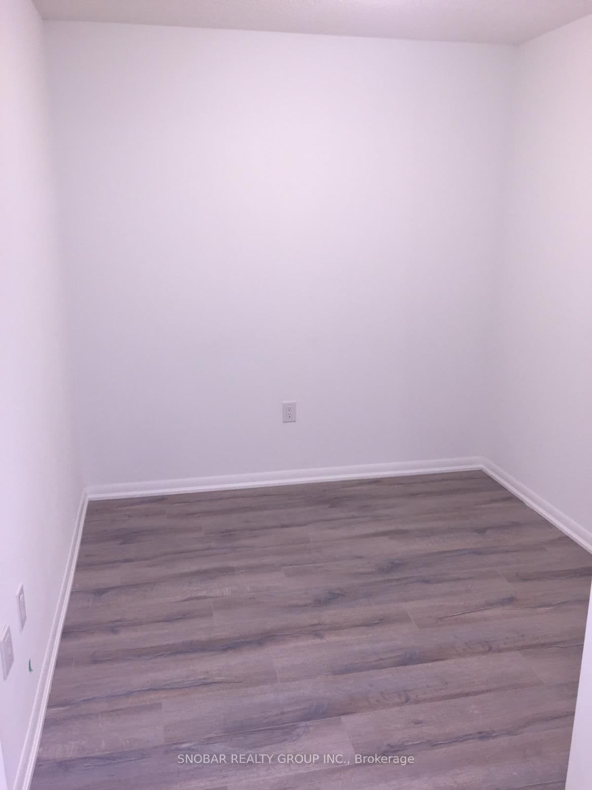 830 Lawrence Avenue, Unit 423 thumbnail 6