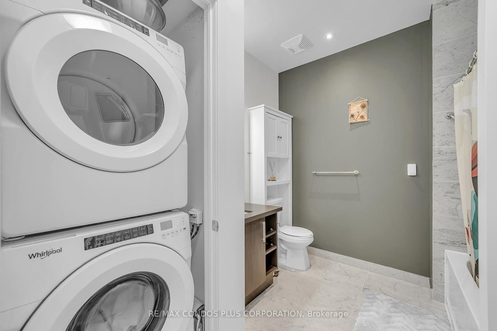 2212 Lake Shore Boulevard W, Unit PH08 thumbnail 11