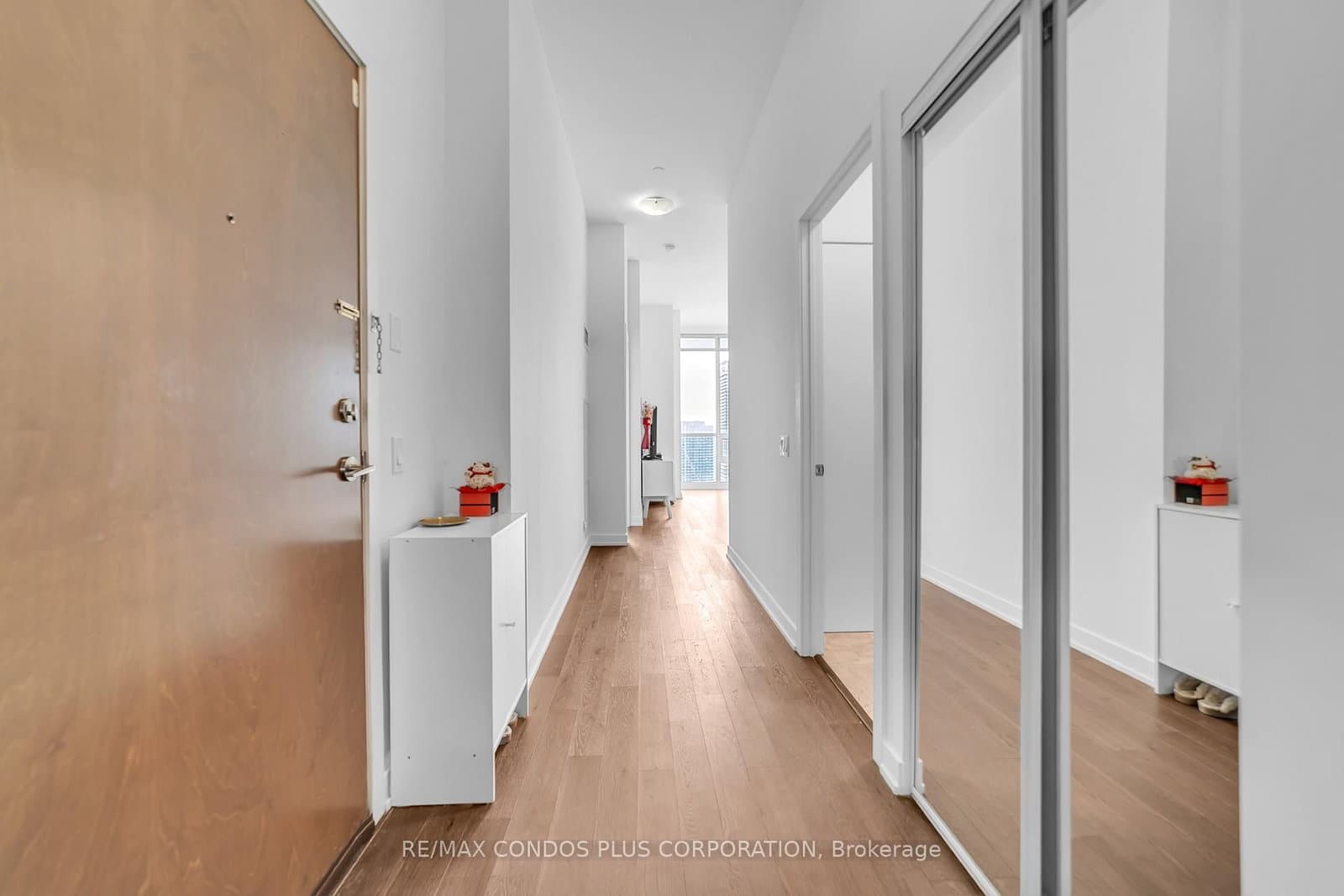 2212 Lake Shore Boulevard W, Unit PH08 thumbnail 4