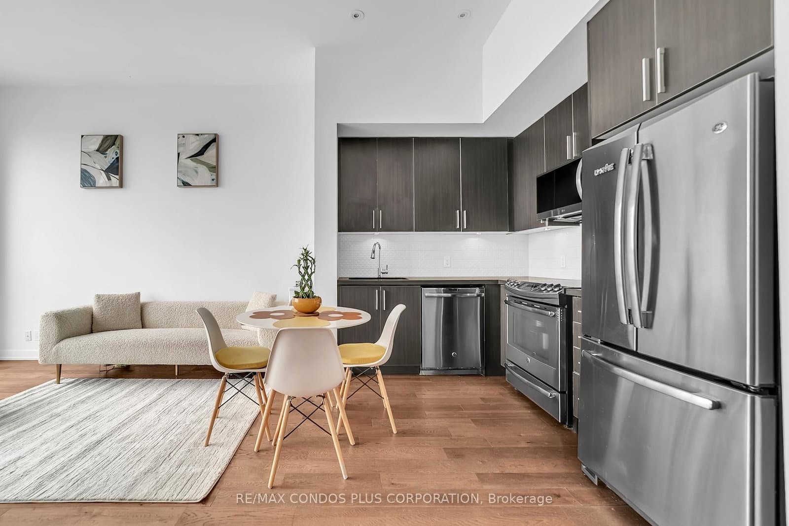 2212 Lake Shore Boulevard W, Unit PH08 thumbnail 6