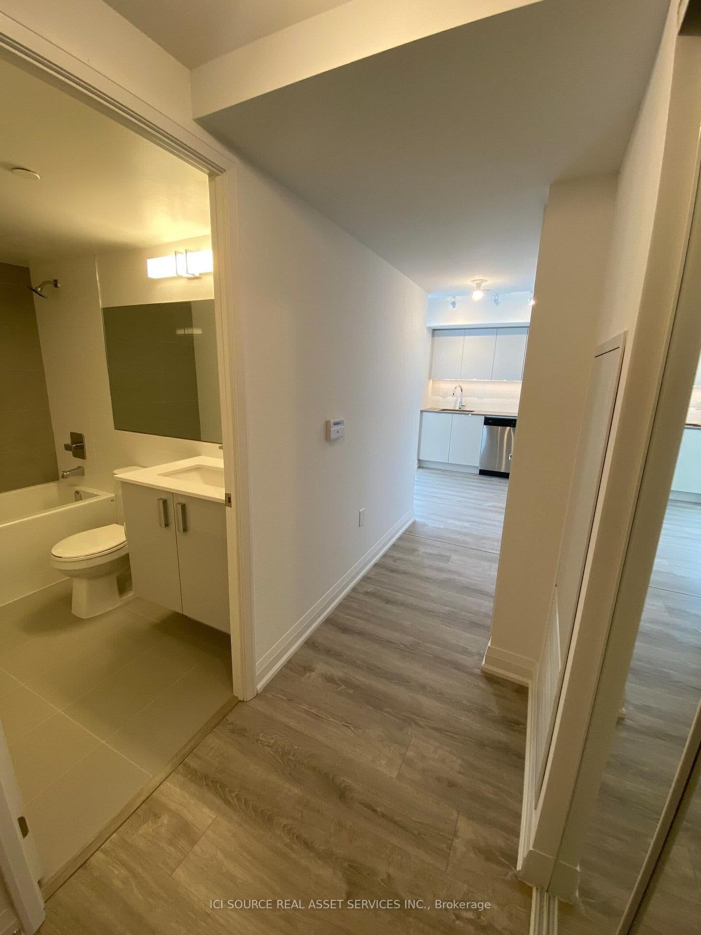 30 Gibbs Road, Unit 1009 thumbnail 9