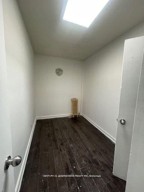 1516 Eglinton Avenue W, Unit Apt 2 thumbnail 2