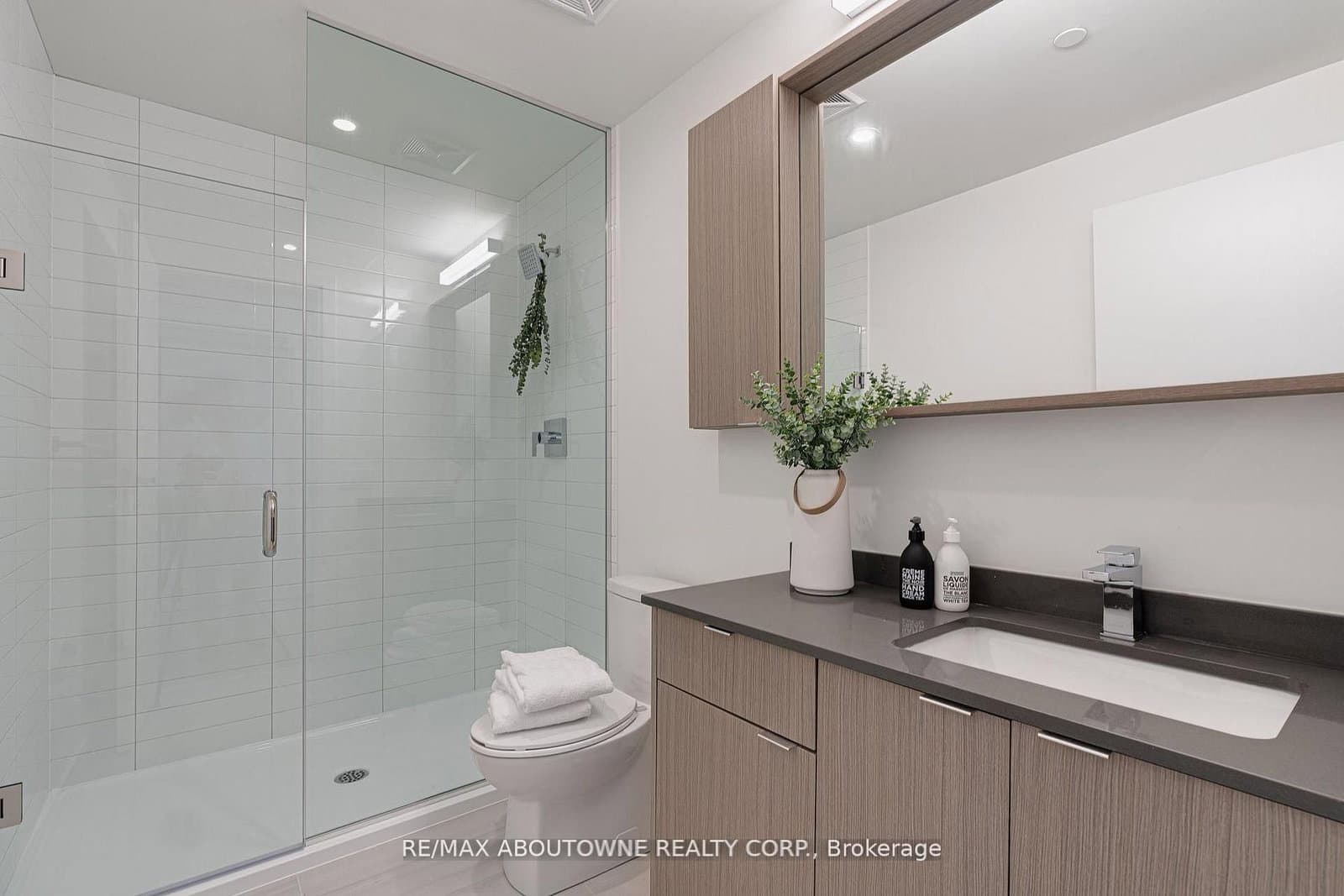 125 Bronte Road, Unit A0309 thumbnail 6