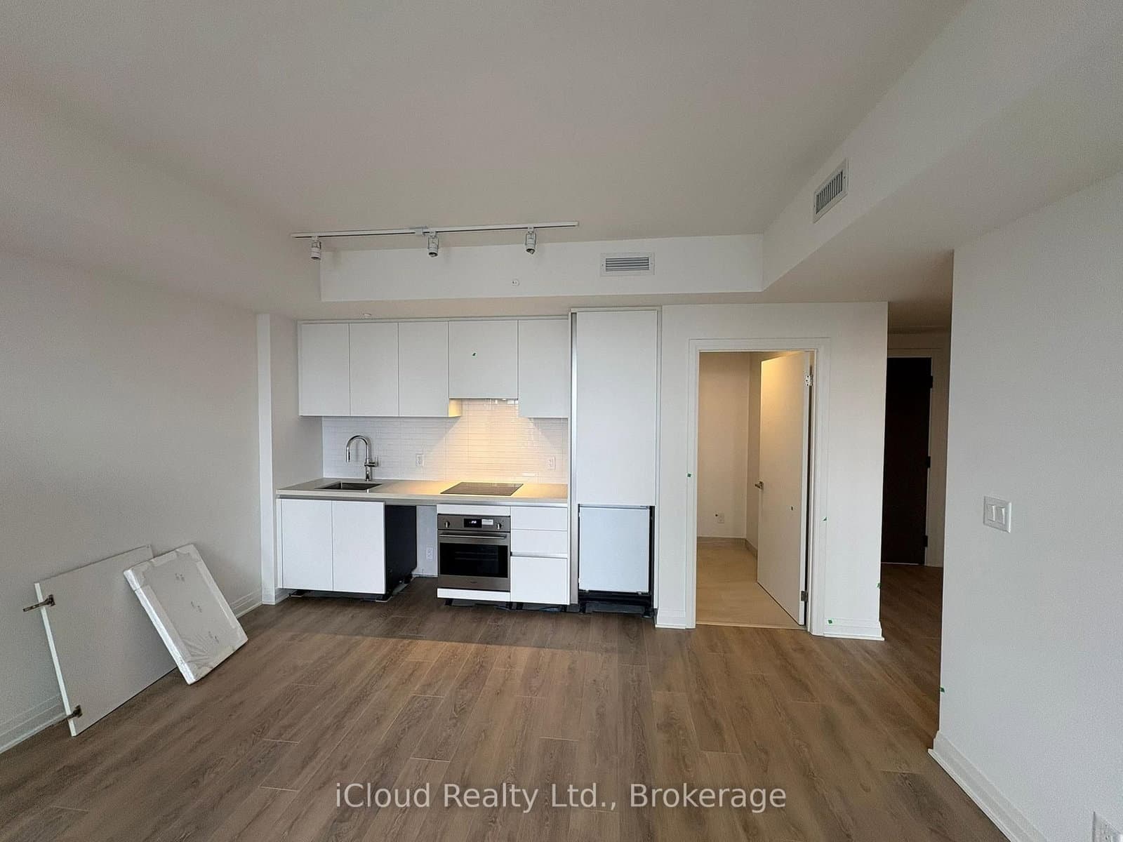 4015 The Exchange, Unit 4907 thumbnail 12