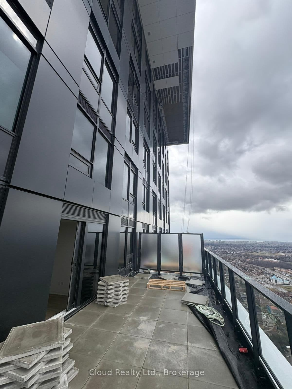 4015 The Exchange, Unit 4907 thumbnail 5