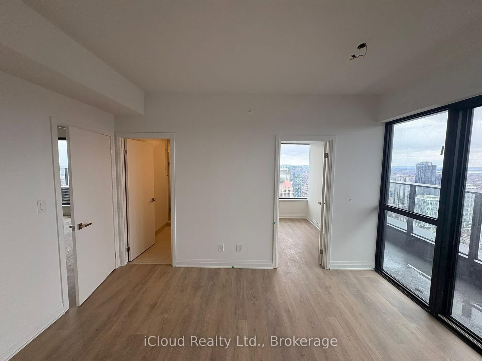 4015 The Exchange, Unit 4907 thumbnail 9