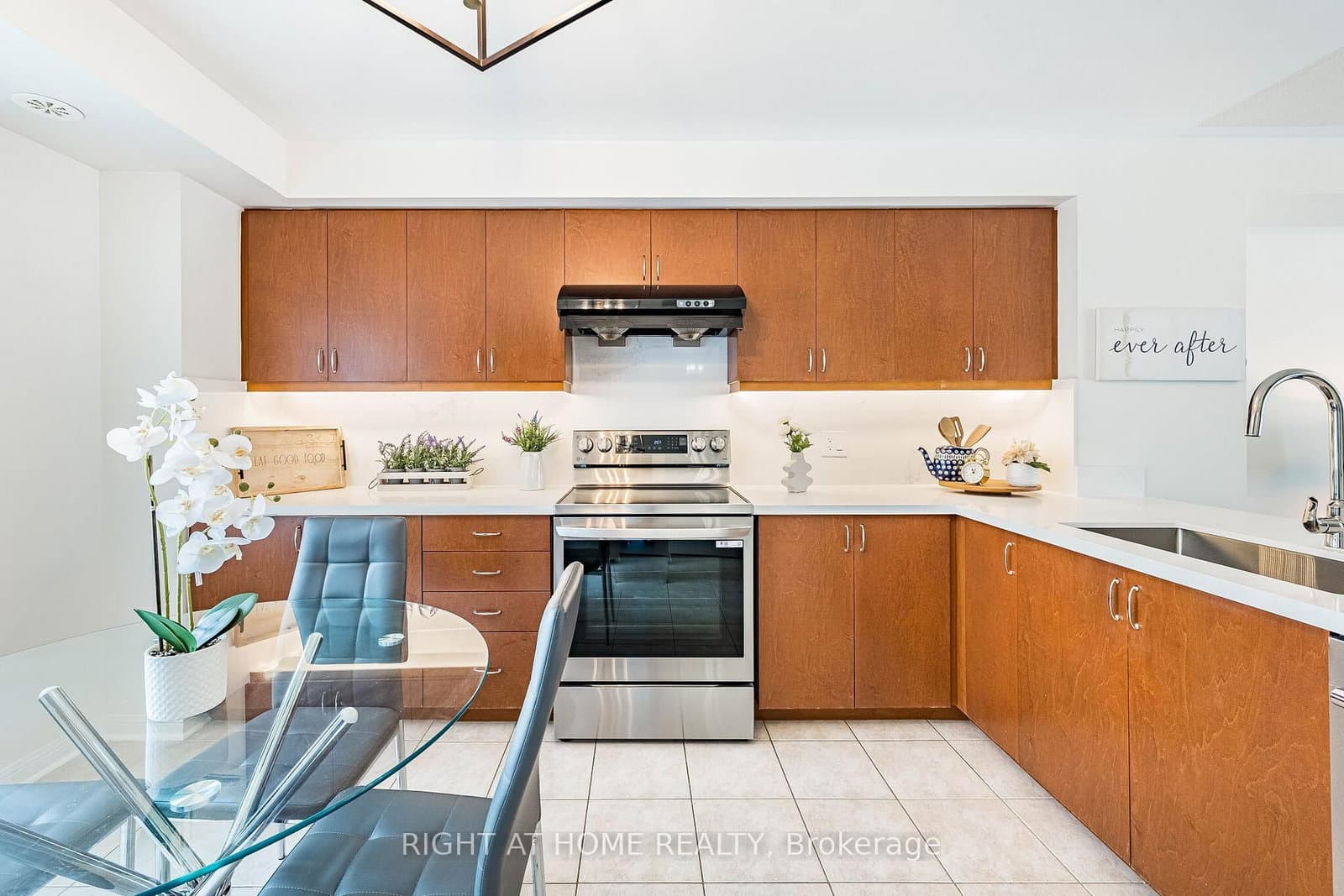 5650 Winston Churchill Boulevard W, Unit 73 thumbnail 14