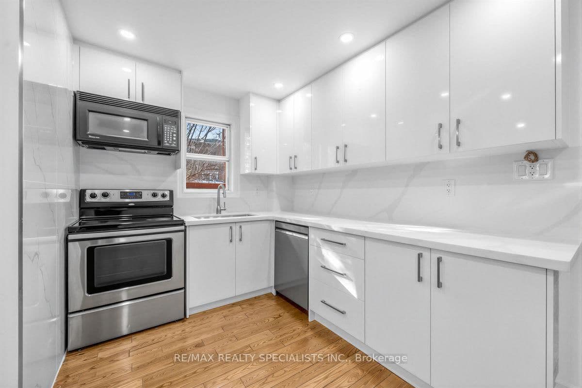 1035 Briar Hill Avenue, Unit Main & 2nd - Image 1