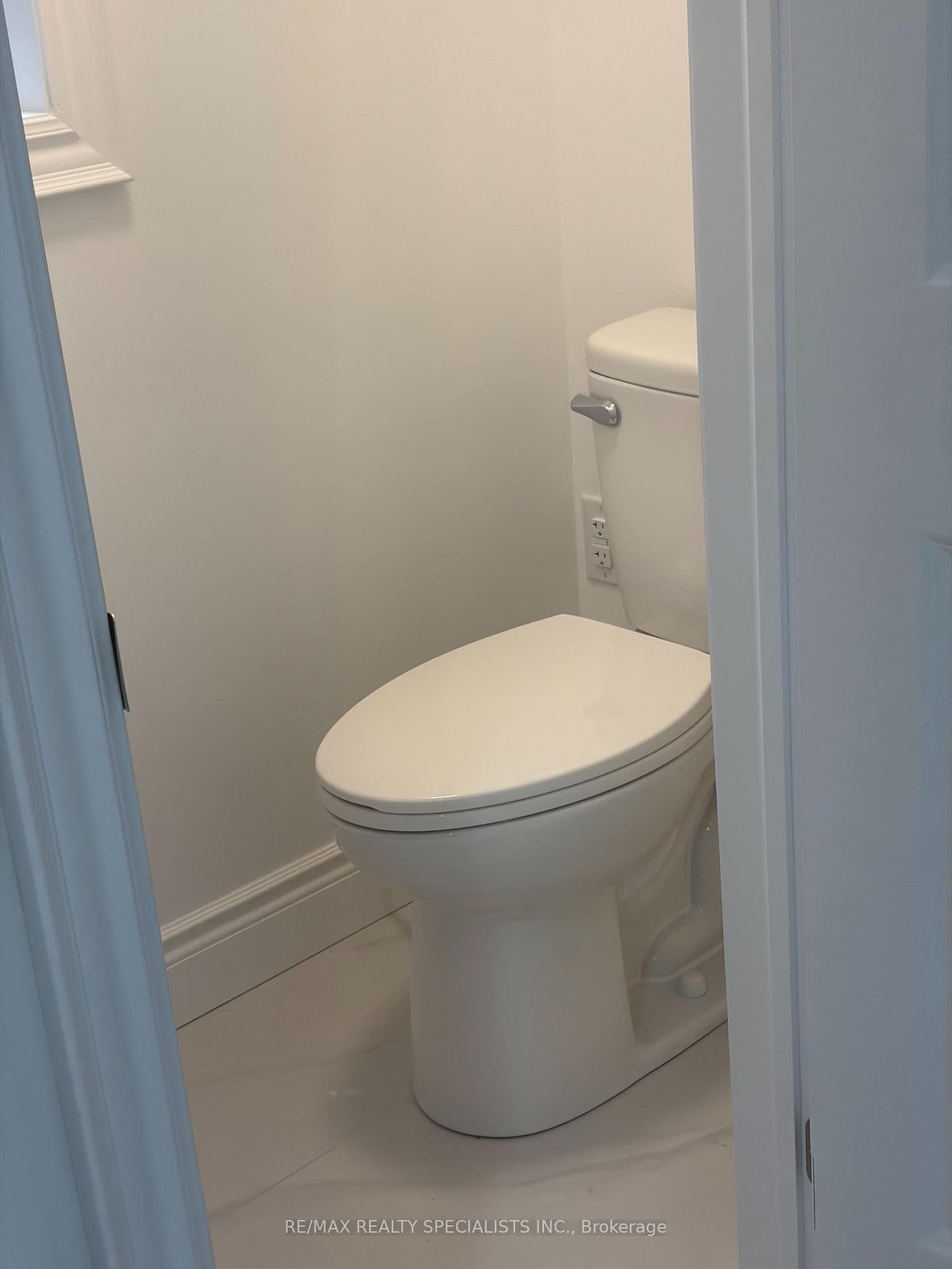 1035 Briar Hill Avenue, Unit Main & 2nd thumbnail 30