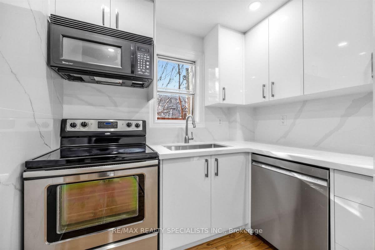 1035 Briar Hill Avenue, Unit Main & 2nd thumbnail 7