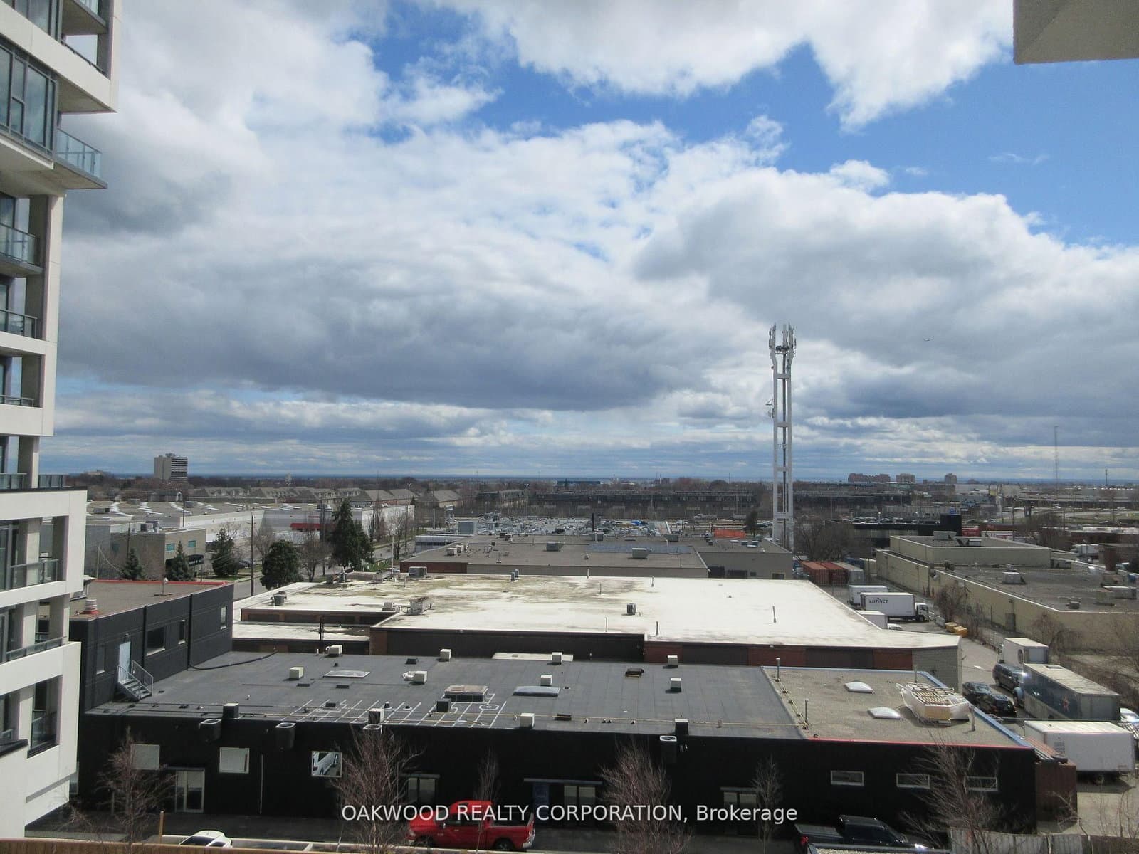 859 THE QUEENSWAY, Unit 512 thumbnail 3