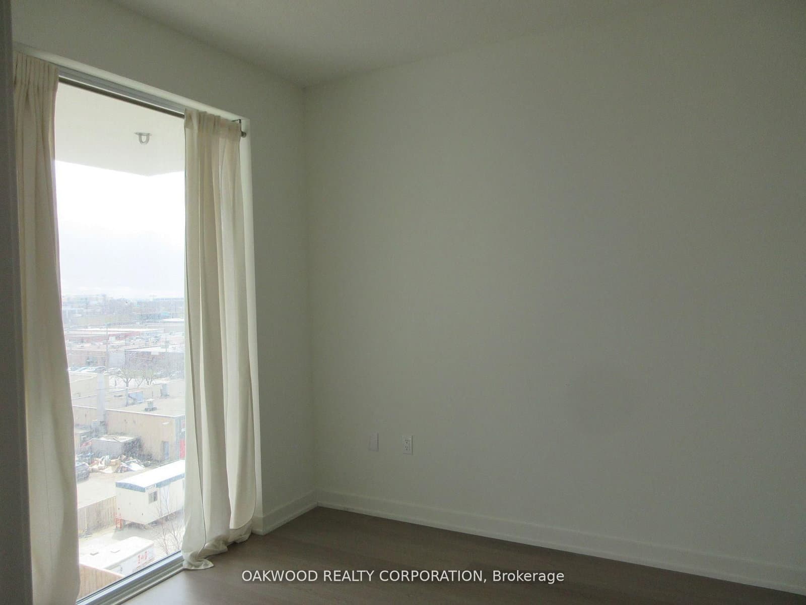 859 THE QUEENSWAY, Unit 512 thumbnail 7
