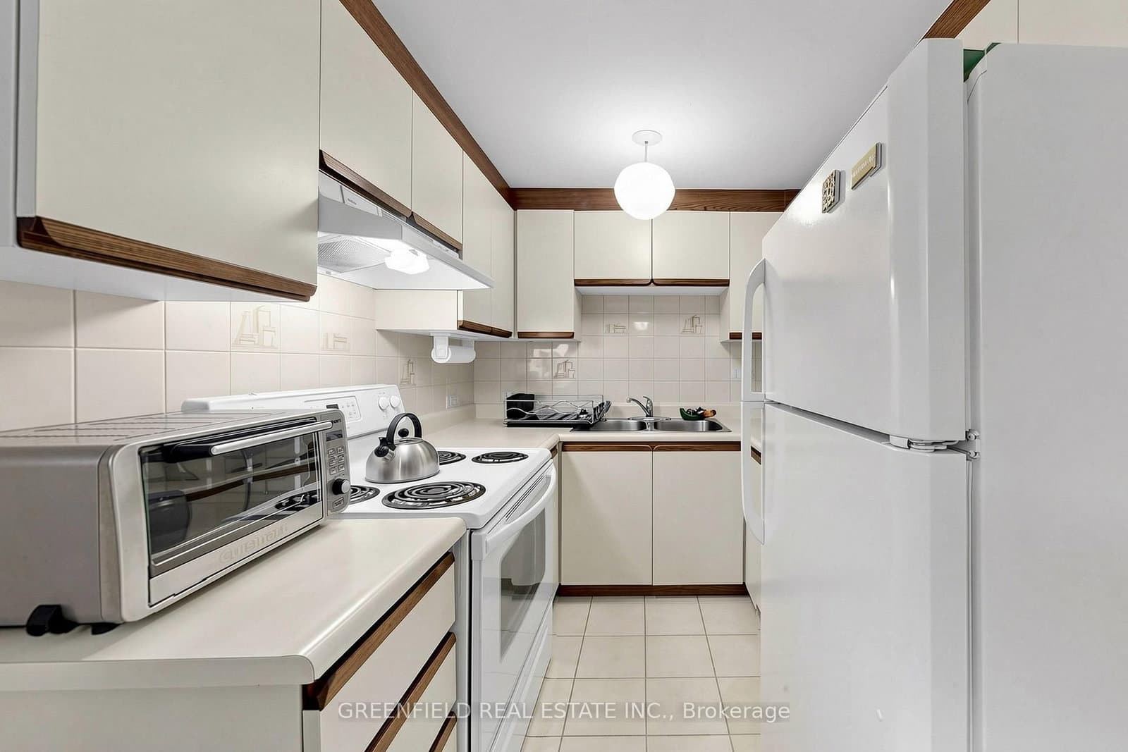 87 Mulholland Avenue thumbnail 30
