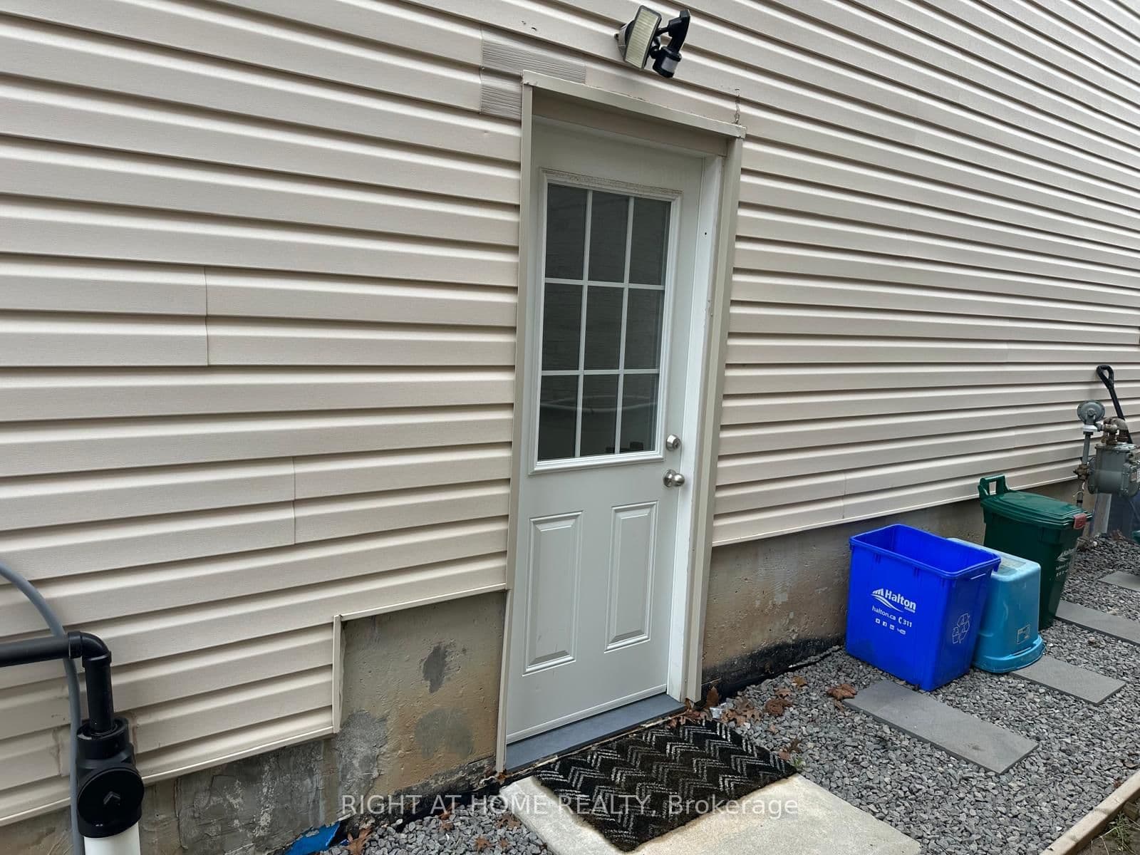 1015 Mccuaig Drive thumbnail 25