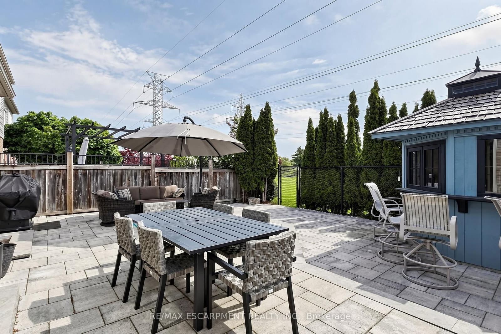 4176 Saunders Crescent thumbnail 42